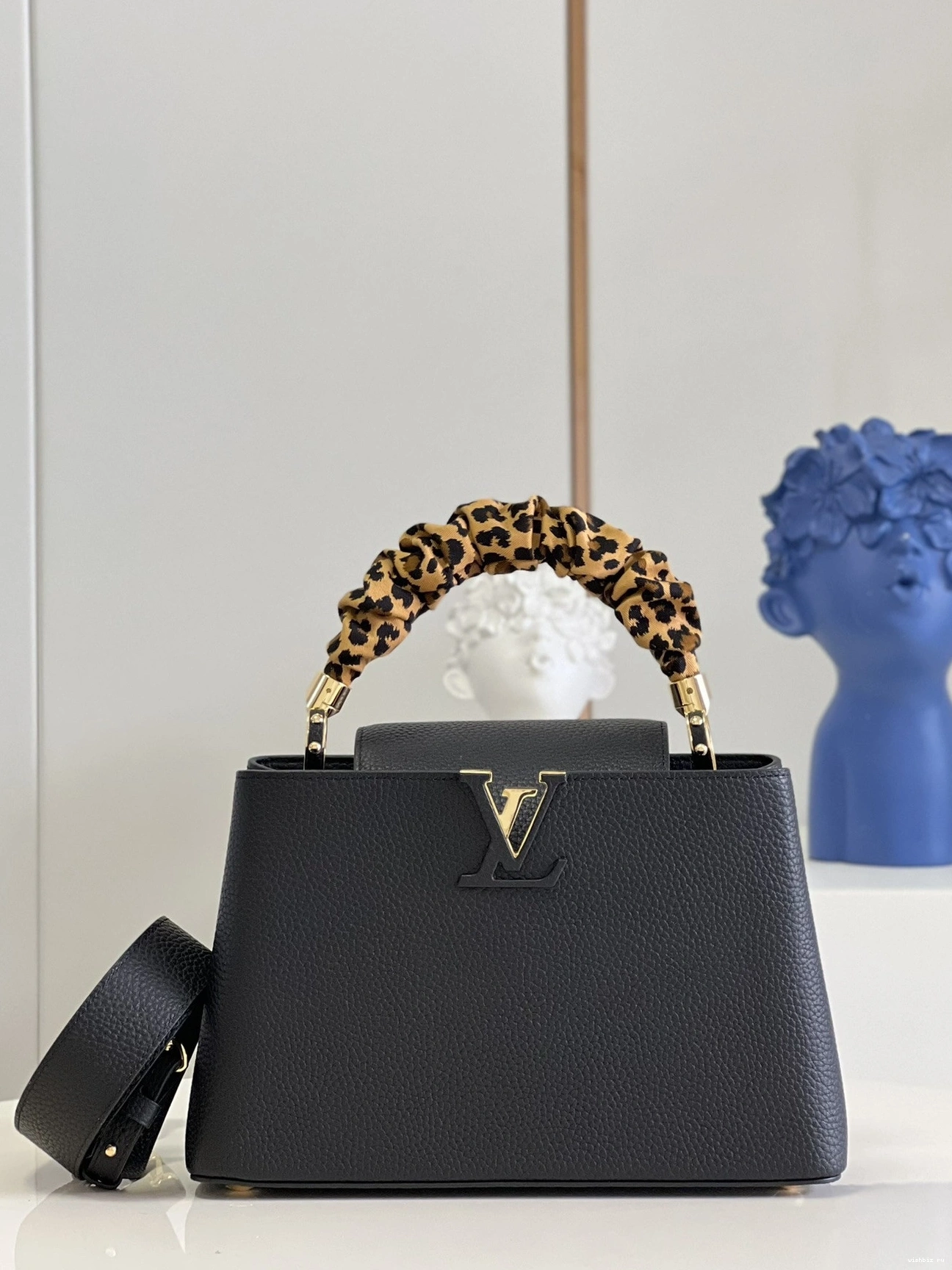 WIS VUITTON MM LOUIS CAPUCINES 0719